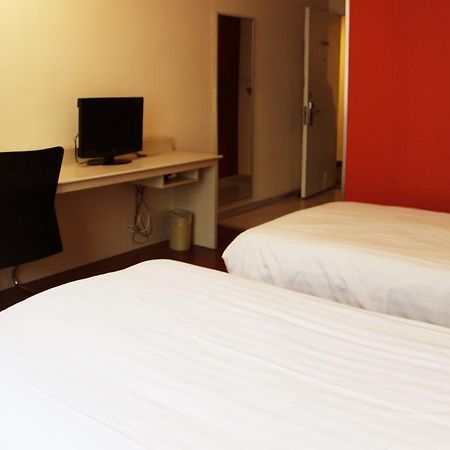 Hanting Hotel Shenyang Zhongshan Square Exterior foto